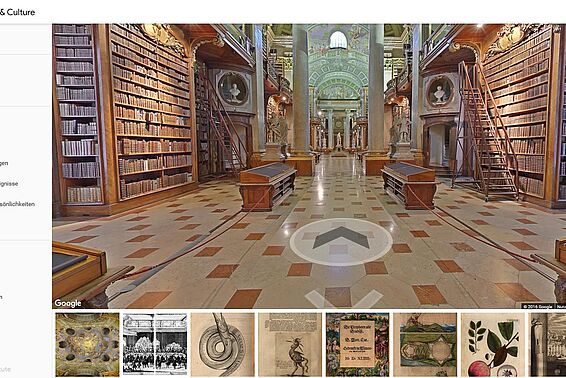 Google Streetview Aufnahme von Marmorsaal mit Bücherregalen, Statuen und Vitrinen